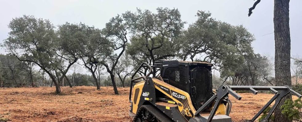 Pokluda Land Services